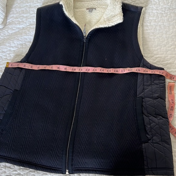 Talbots Navy vest - Picture 7 of 9